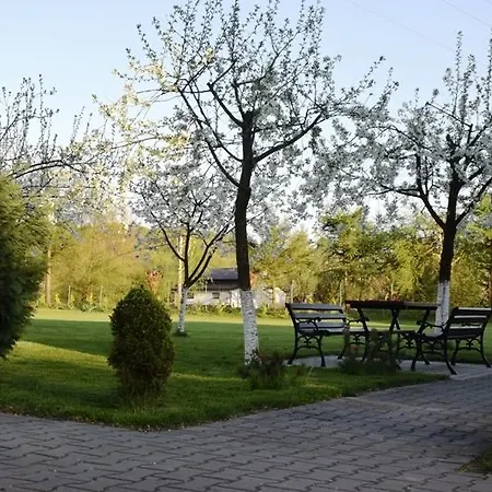 אכסניה Cztery Pory Roku *