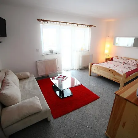 Cztery Pory Roku * צ'כוב