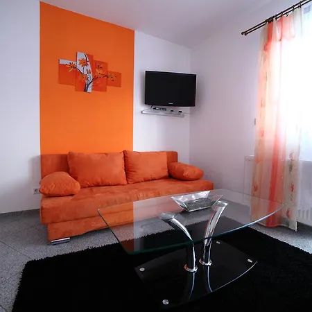 אכסניה Cztery Pory Roku *