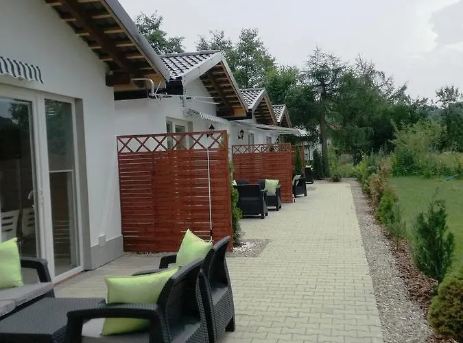 Cztery Pory Roku * צ'כוב