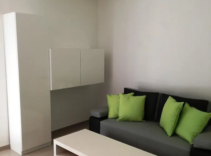 Cztery Pory Roku * צ'כוב