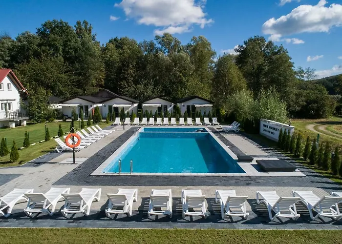 Cztery Pory Roku * צ'כוב